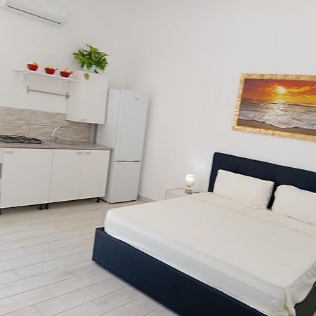 Villa Rosa 卡斯泰拉马莱 外观 照片