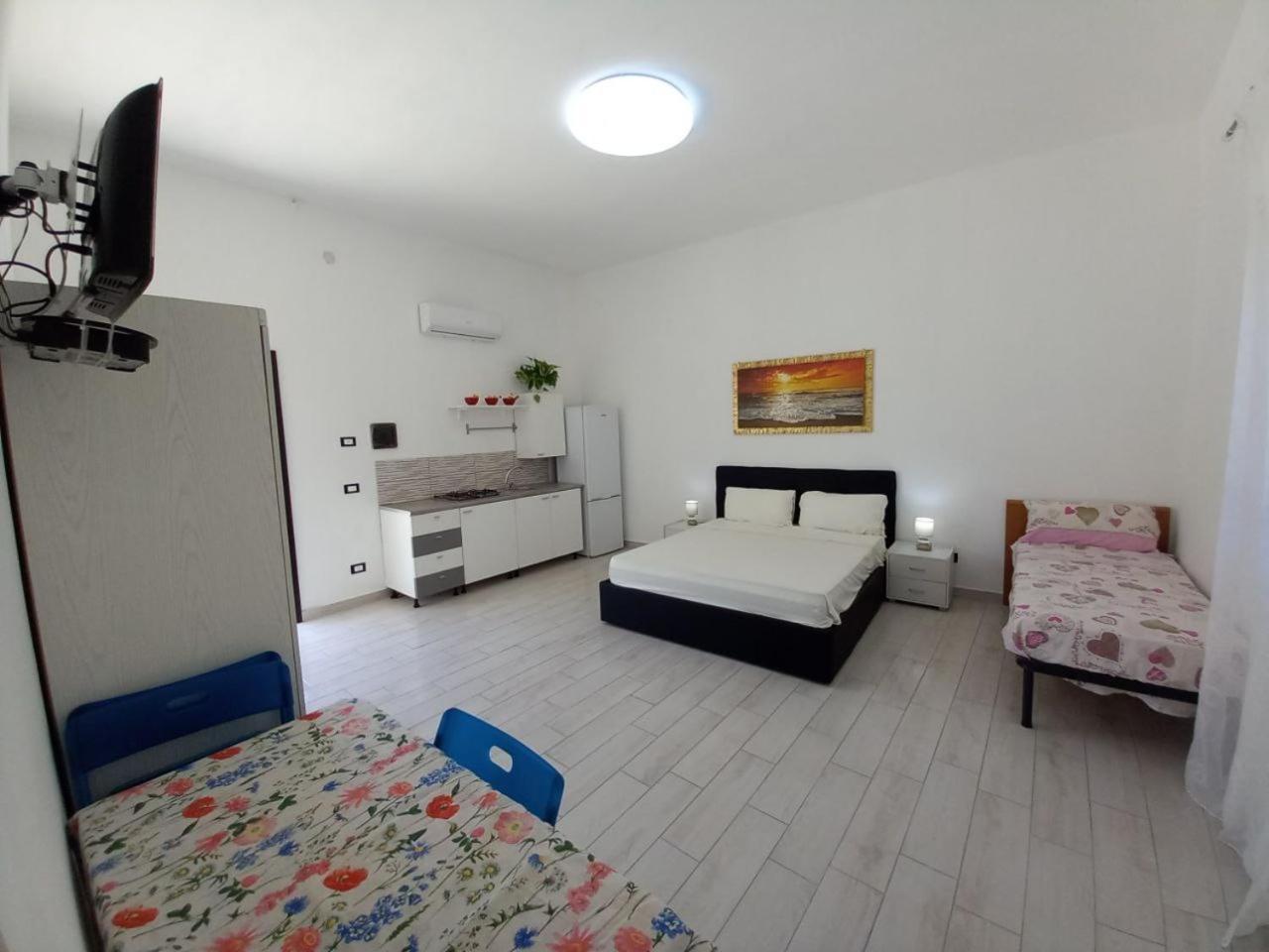 Villa Rosa 卡斯泰拉马莱 外观 照片