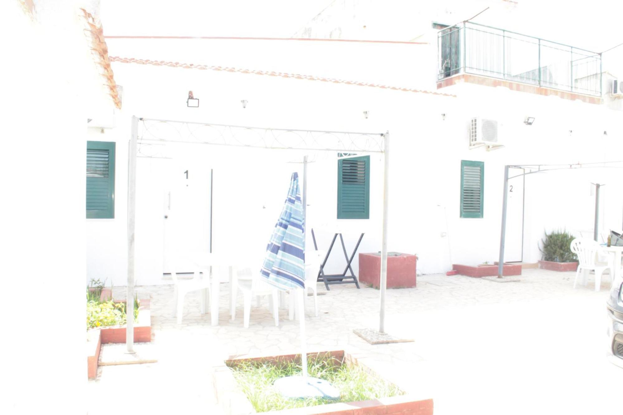Villa Rosa 卡斯泰拉马莱 外观 照片
